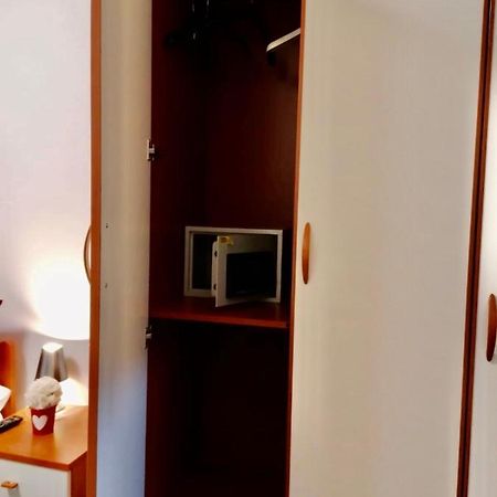 فندق Le Residenze Del Giglio كالياري المظهر الخارجي الصورة